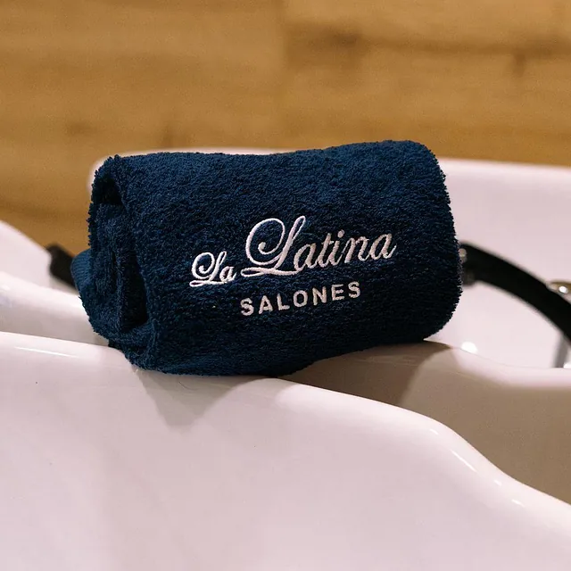 Lalatina Salones instalaciones